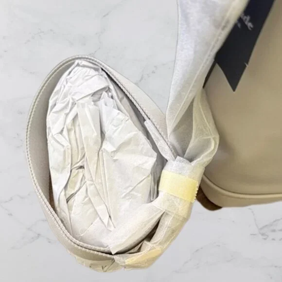 NWT Kate Spade New York Chelsea Large Duffle Crossbody Platinum Grey - Picture 11 of 13